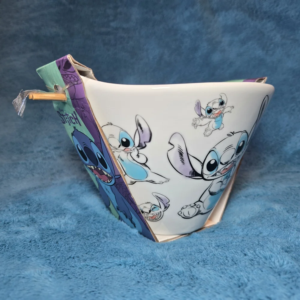🌺Disney's Stitch 16oz. Sketch-Art Ramen Noodle Bowl with Chopsticks, Tossed